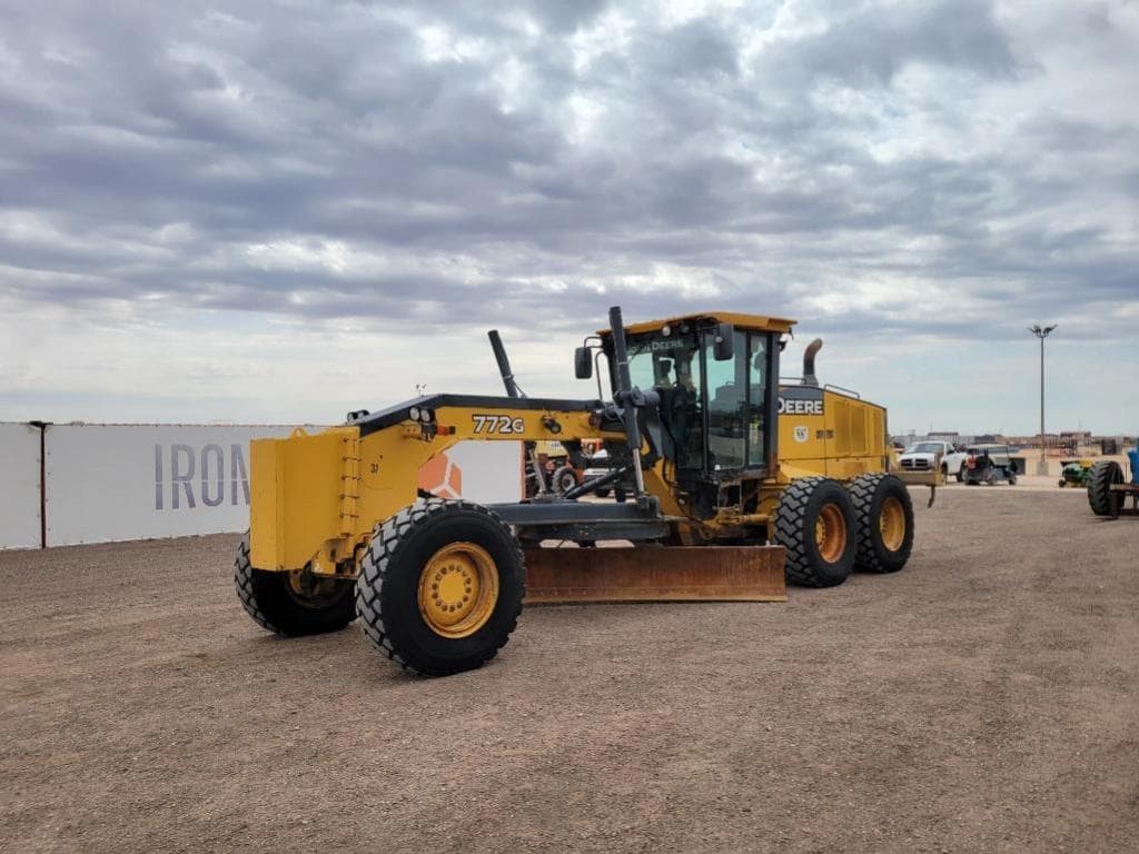 Image of John Deere 772G Primary image