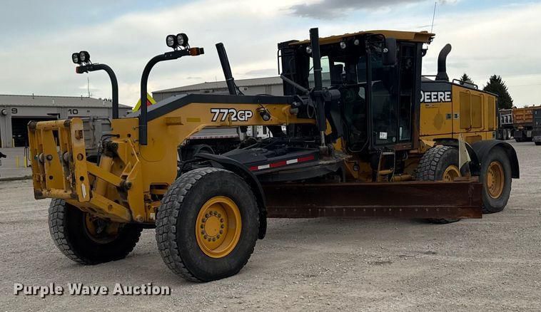 2012 John Deere 772GP Equipment Image0