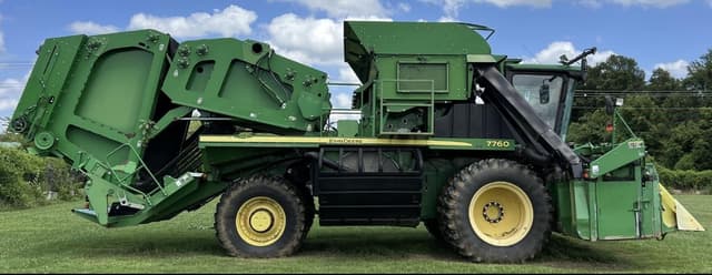 Image of John Deere 7760 equipment image 1