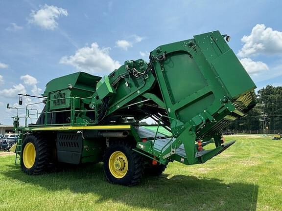 Image of John Deere 7760 equipment image 4