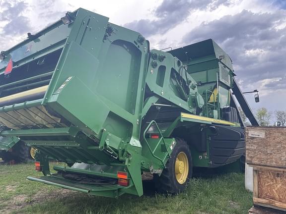 Image of John Deere 7760 equipment image 1