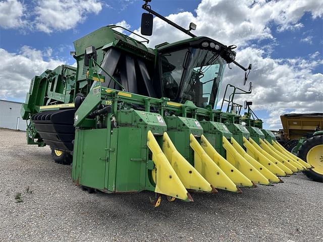 Image of John Deere 7760 equipment image 1