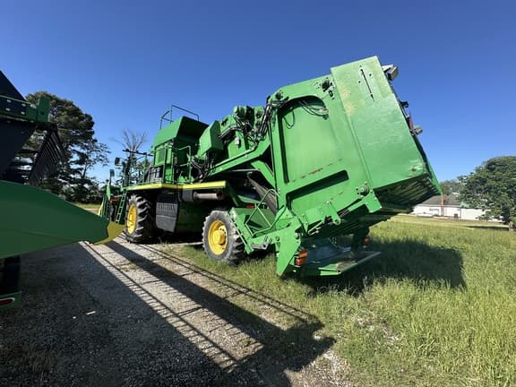 Image of John Deere 7760 equipment image 1