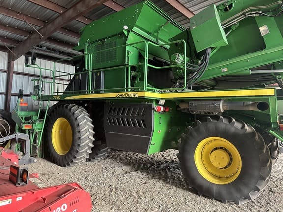 2012 John Deere 7760 Equipment Image0