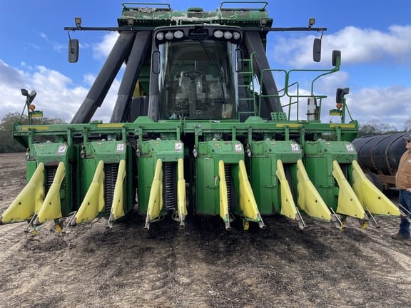 2012 John Deere 7760 Equipment Image0
