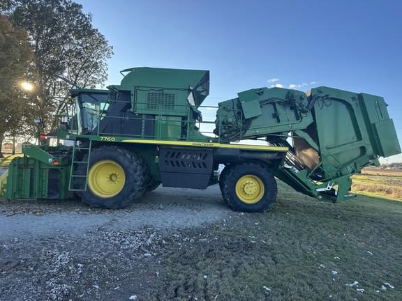 Image of John Deere 7760 equipment image 2