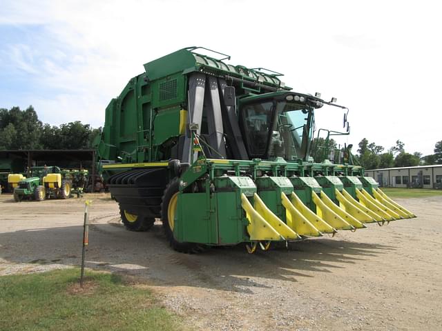 Image of John Deere 7760 equipment image 2