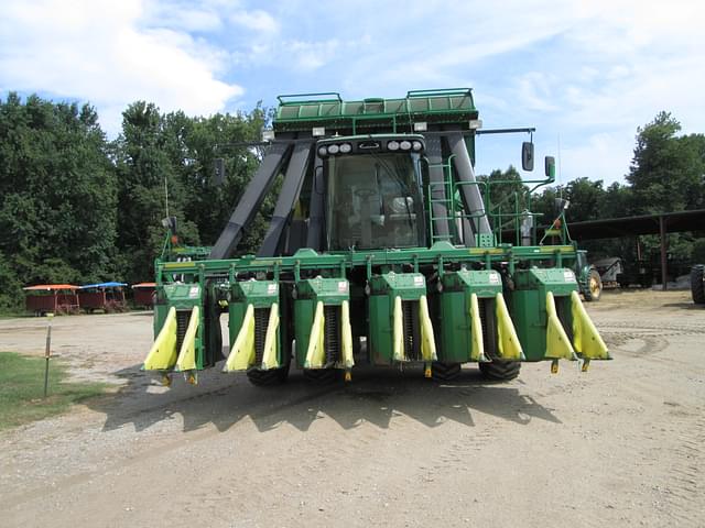 Image of John Deere 7760 equipment image 1