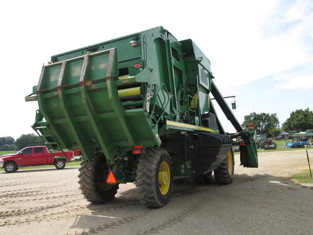 Image of John Deere 7760 equipment image 3