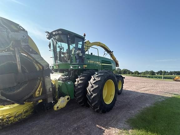 Image of John Deere 7950 equipment image 4