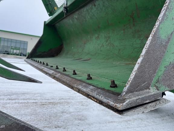 Image of John Deere Bucket Grapple equipment image 3