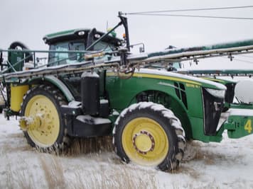 Main image John Deere 8235R