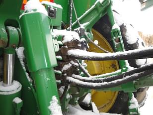 Main image John Deere 8235R 3