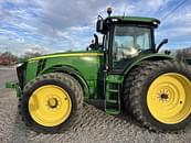 Thumbnail image John Deere 8235R 3