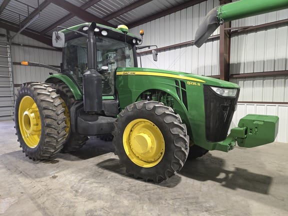 2012 John Deere 8235R Equipment Image0