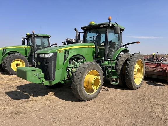 Image of John Deere 8235R Primary image