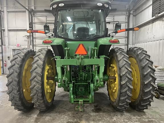 Image of John Deere 8235R equipment image 2