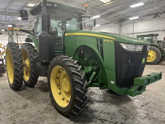 Image of John Deere 8235R Primary image