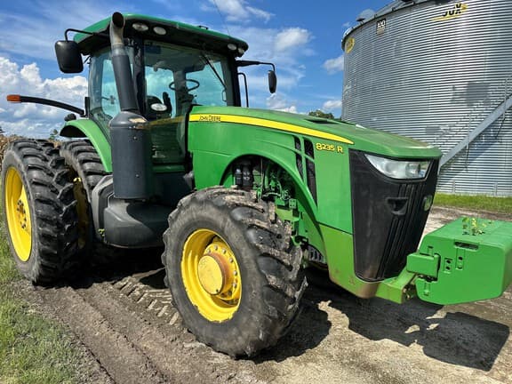 Image of John Deere 8235R Primary image