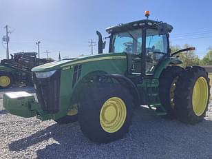 Main image John Deere 8235R 0