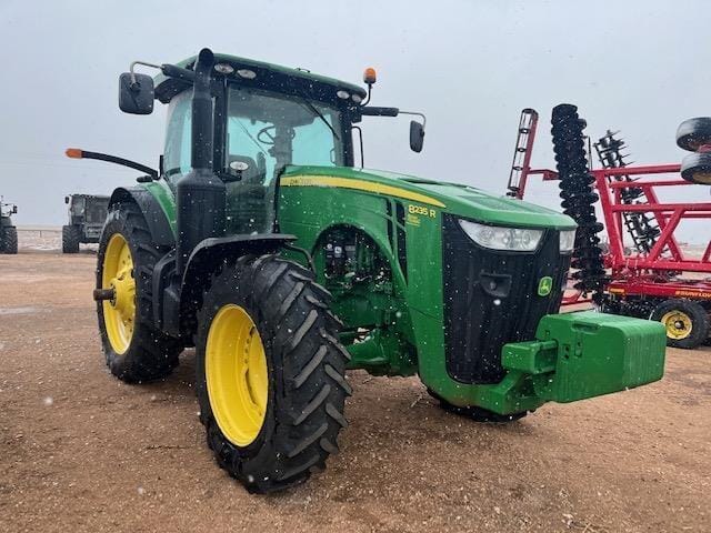2012 John Deere 8235R Equipment Image0