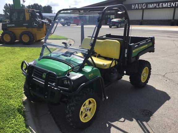 Image of John Deere Gator XUV 825i equipment image 2