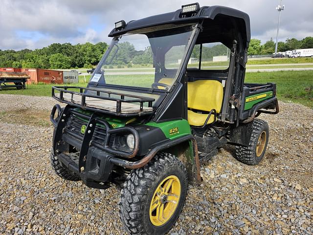 Image of John Deere Gator XUV 825i equipment image 4