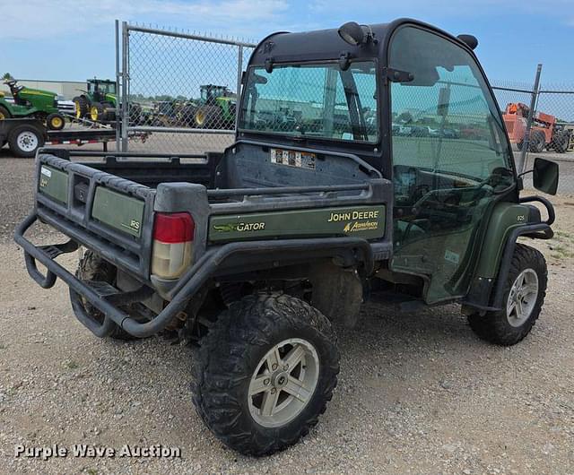 Image of John Deere Gator XUV 825i equipment image 3