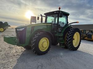 2012 John Deere 8260R Image