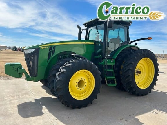 2012 John Deere 8260R Equipment Image0