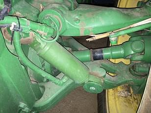 Main image John Deere 8260R 17