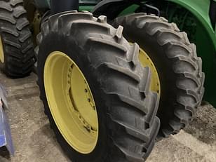 Main image John Deere 8260R 5