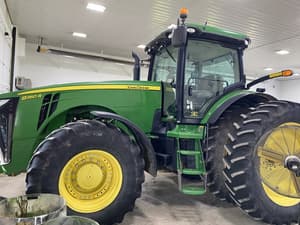 2012 John Deere 8260R Image