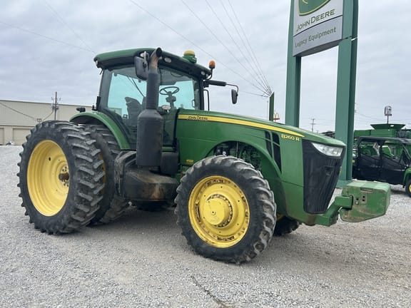 2012 John Deere 8260R Equipment Image0