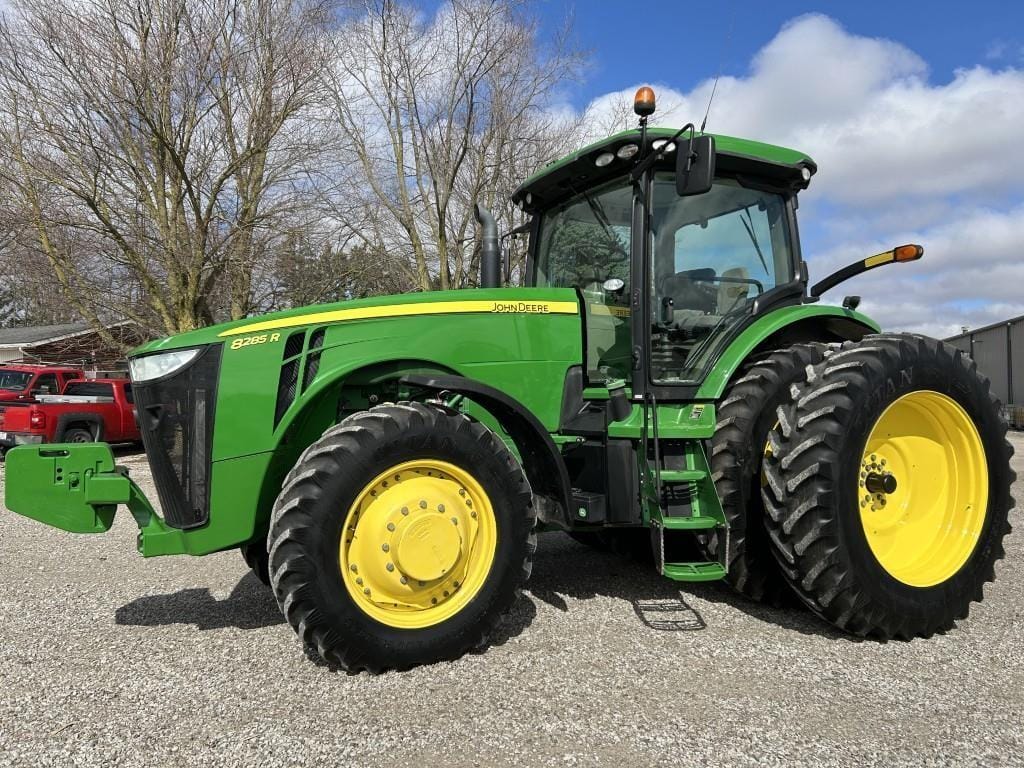2012 John Deere 8285R Equipment Image0