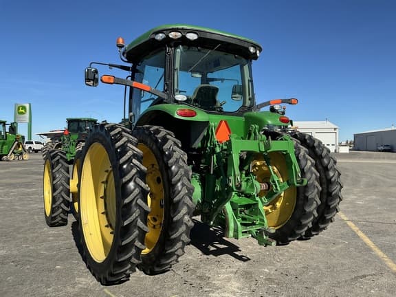 Image of John Deere 8285R equipment image 2
