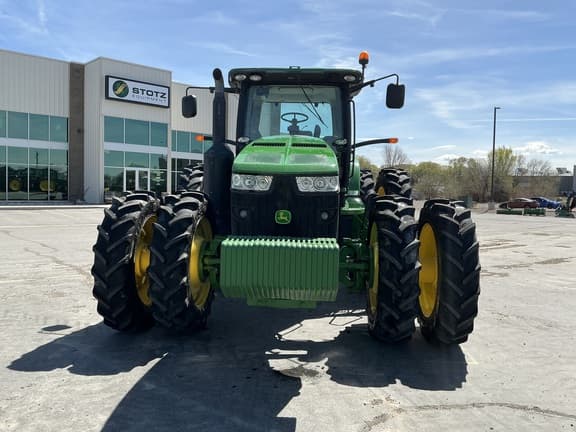 Image of John Deere 8285R equipment image 1