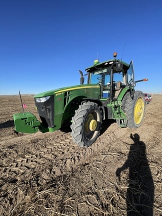 Main image John Deere 8285R