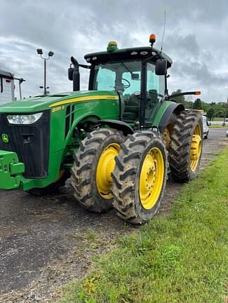 Image of John Deere 8285R Primary image