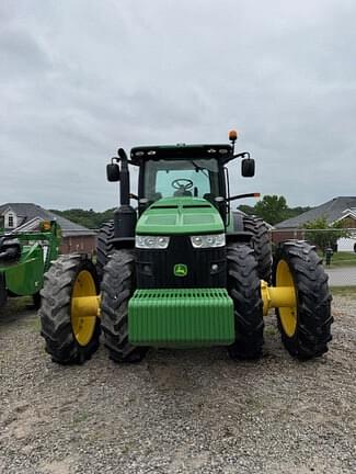 Image of John Deere 8285R equipment image 1