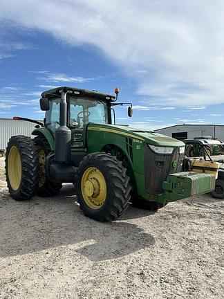 Image of John Deere 8285R equipment image 2