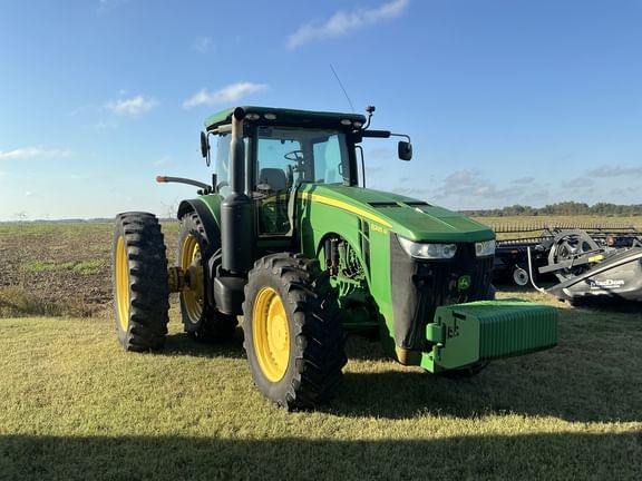 2012 John Deere 8285R Equipment Image0