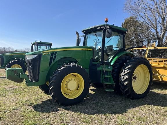 Image of John Deere 8285R equipment image 3