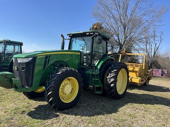 Image of John Deere 8285R equipment image 1