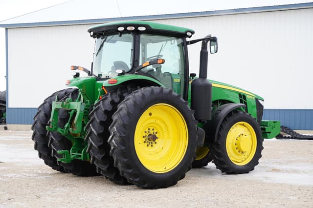Image of John Deere 8285R equipment image 4