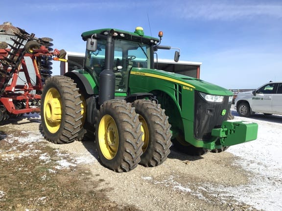 Main image John Deere 8285R