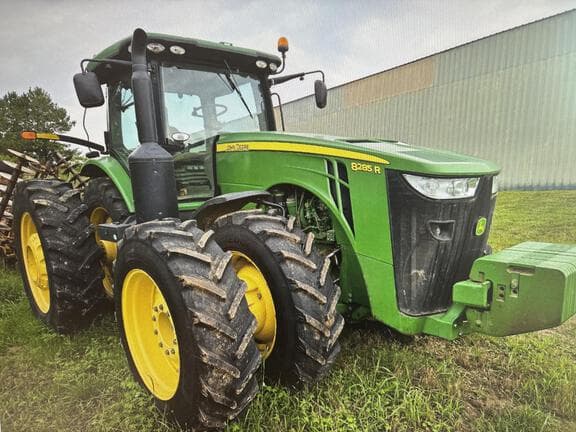 Image of John Deere 8285R Image 1