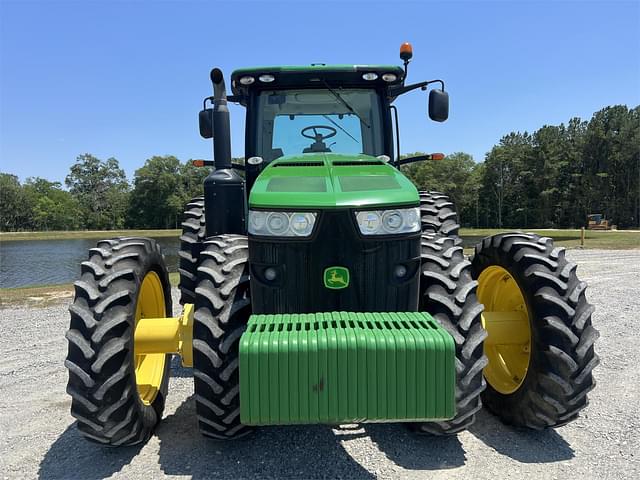 Image of John Deere 8285R equipment image 3