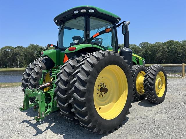 Image of John Deere 8285R equipment image 4