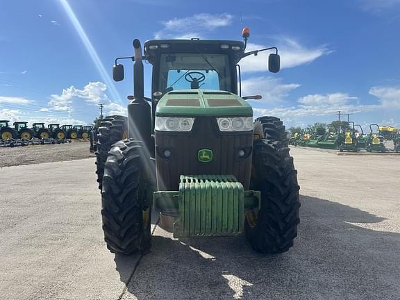 Image of John Deere 8285R equipment image 1